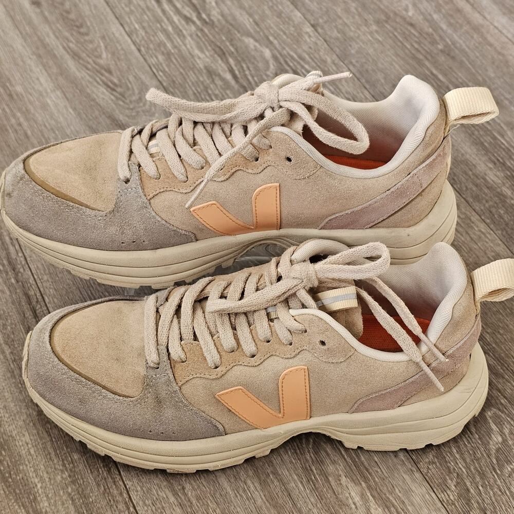 B7 VEJA Venturi Suede Almond Peach Multi-Color US 9